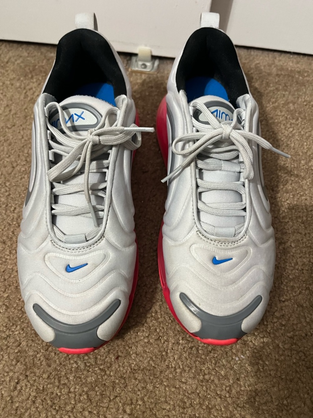 Nike Air Max 720 youth 6.5 - Picture 2 of 5